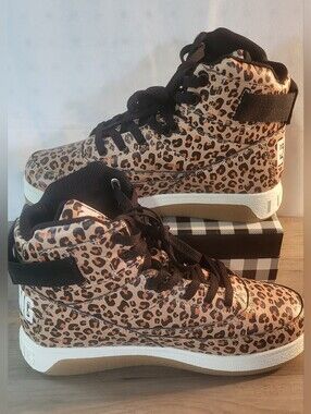 Patrick Ewing #33 Womens Sz7  High-Tops Sneakers - Black & Tan NIB Athletic